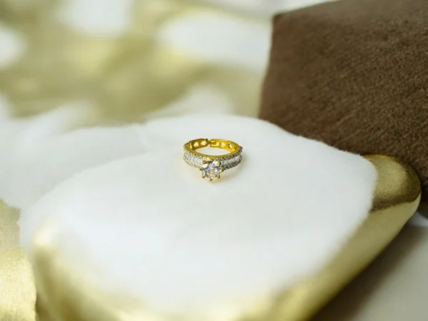 Gold Solitaire Ring - Image 2